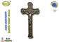 Incrocio e croce di Croix con Gesù nella decorazione della bara dello zamak di colore del bronzo dell'oggetto d'antiquariato di Zamac 40*16cm D026A